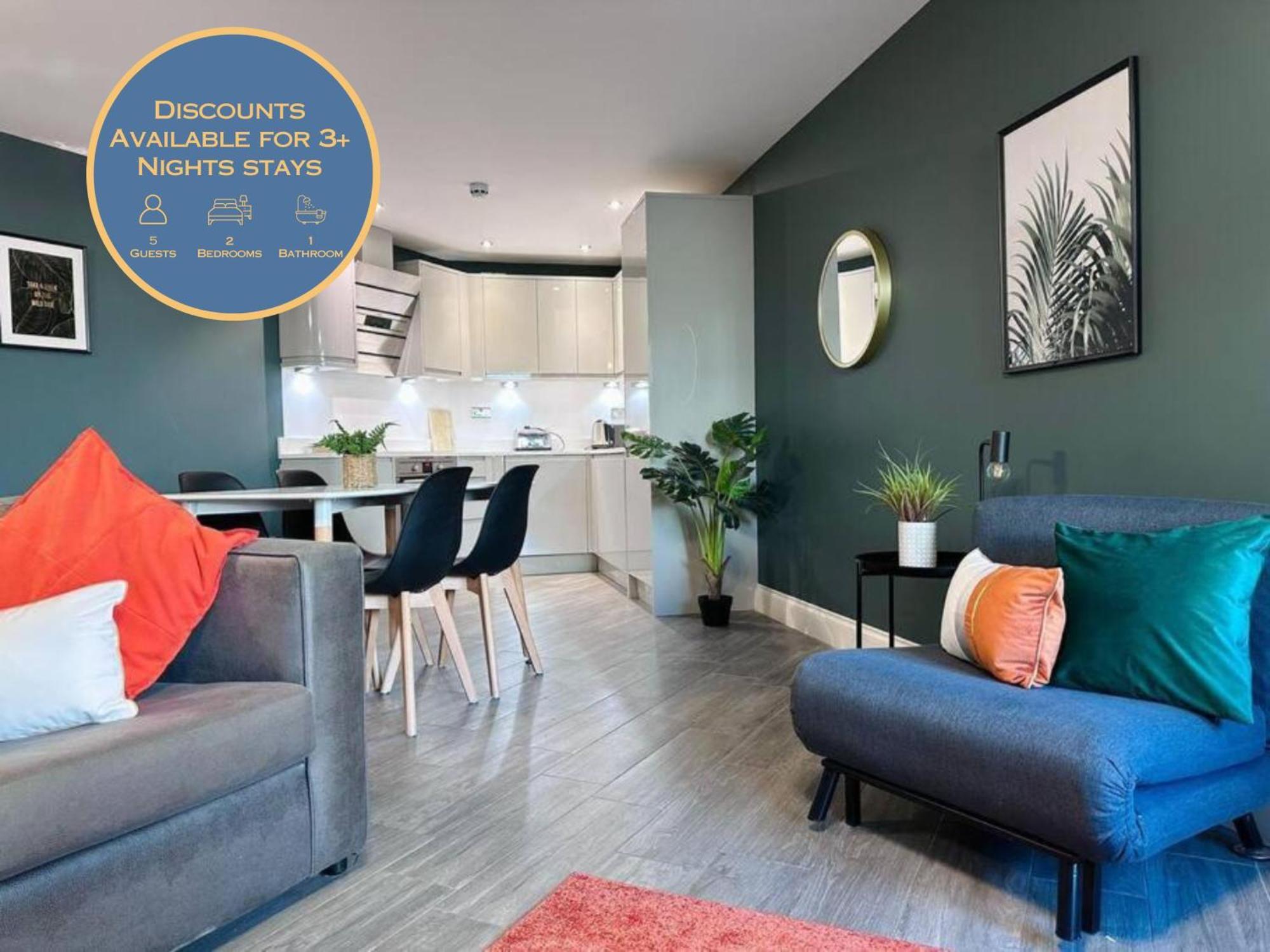 Diamond - - Lanes - 2 Bedrooms - Families - Business - Contractors - Sleeps 5 Apartment